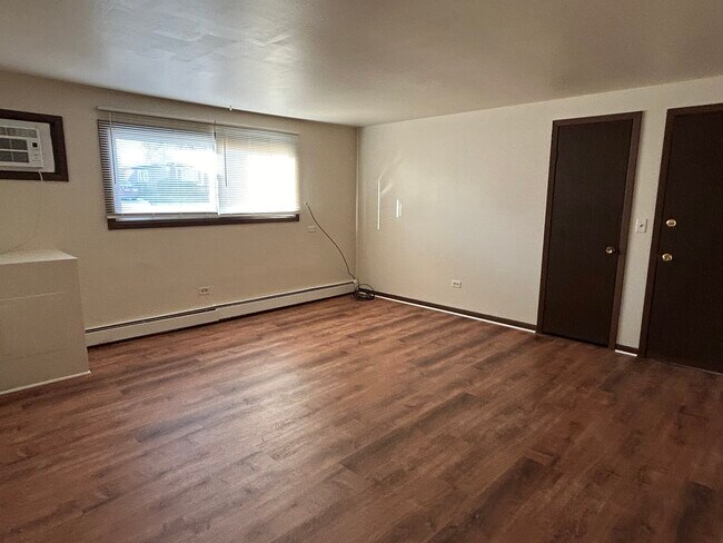 Photo - 1300 Getzelman Dr Unidad 1