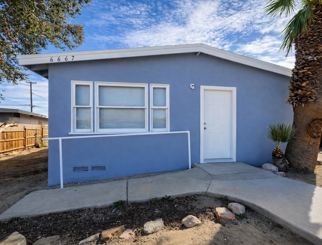 Building Photo - 6667 Desert Queen Ave Unit Desert Queen 6667  A