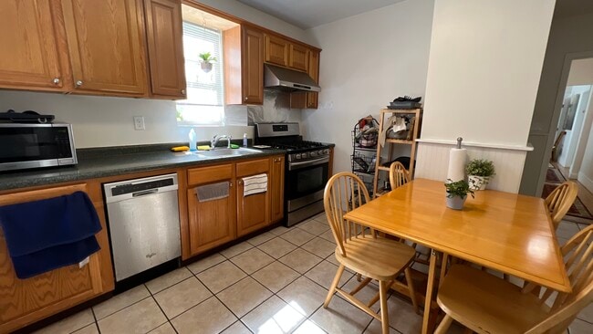 Photo - 76 Providence St Unit FL 1