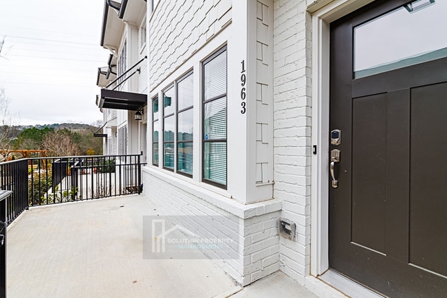 Photo - 1963 Summit Trace Cir NW