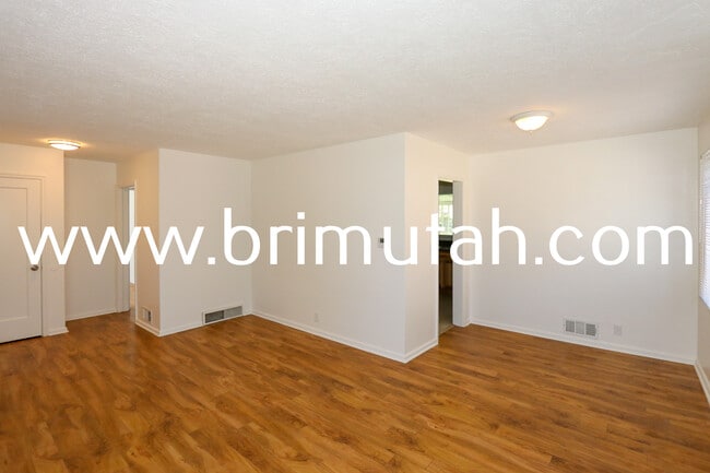 Photo - 1239 E Ridgedale Ln