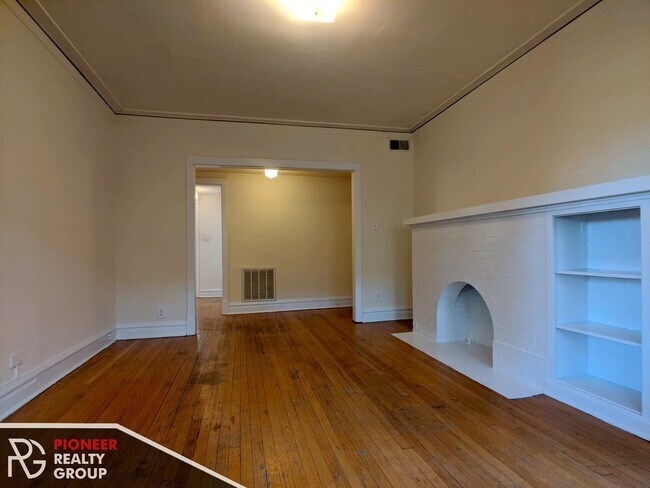 Photo - 2530 N Kedzie Blvd Unidad 2518-2E
