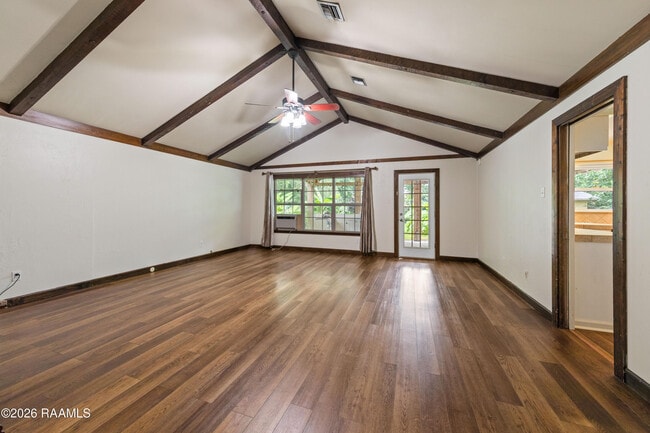 Photo - 140 Orangewood Dr