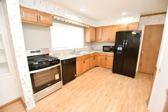 Photo - South Bend 3 Bedroom 2 bath Ranch near Not...