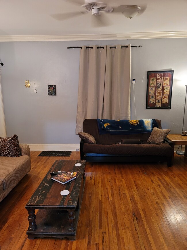 Living room - 628 Clark Ave Unit B