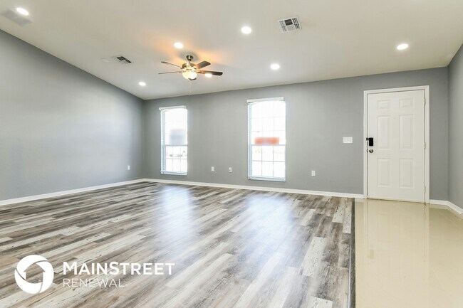 Photo - 1054 Summer Glen Dr