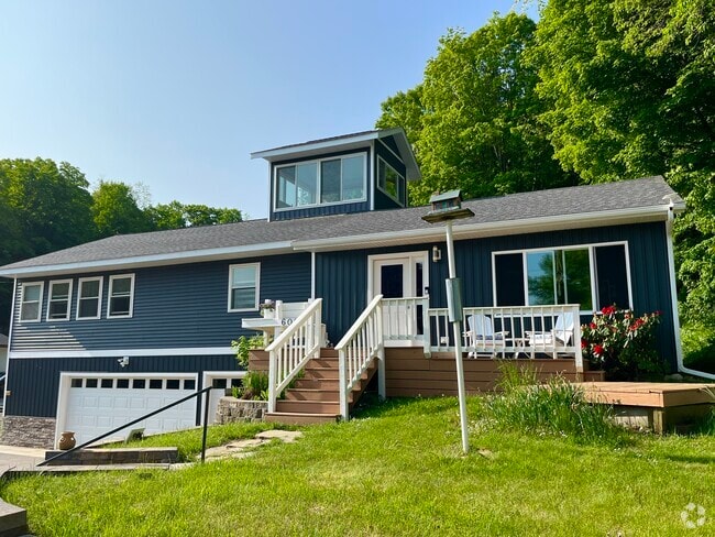 Building Photo - 6023 Barnhart Rd Rental