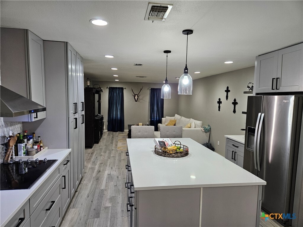 Photo - 402 W Tanglewood Dr