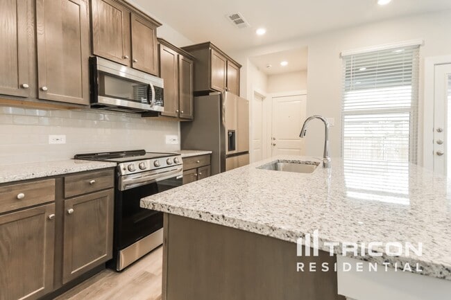 Photo - 2528 Waddill Rivers Wy