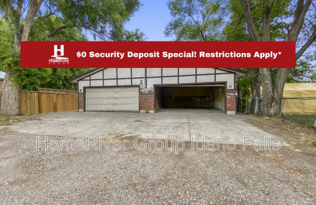 Building Photo - 1260 S Blvd Rental