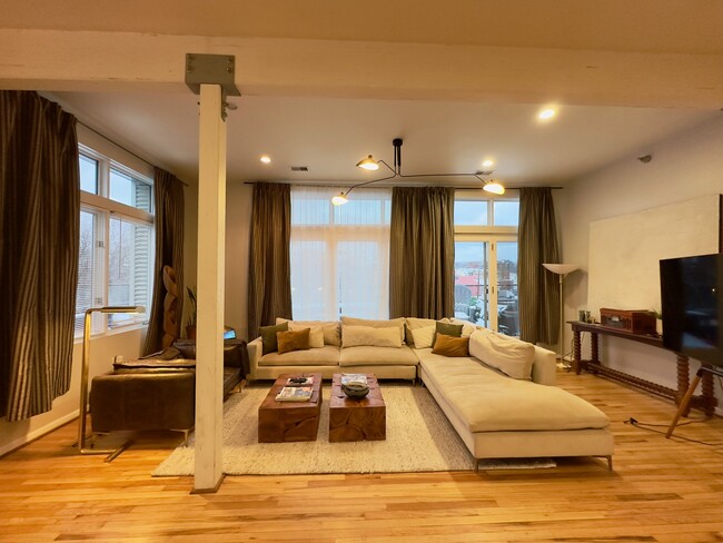 UNIT D - 1232 Sarah St Rental