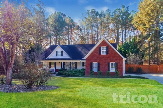 Building Photo - 204 Cobblestone Ln