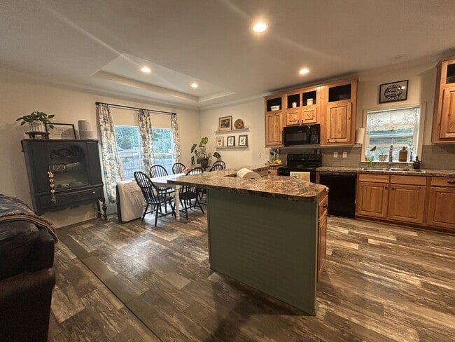 Photo - 571 E Timberlake Dr