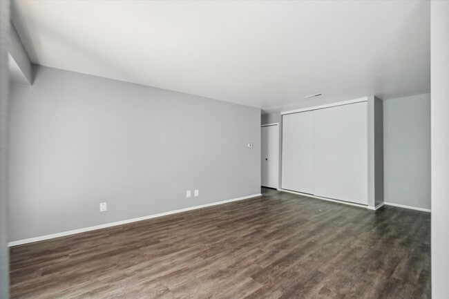 Photo - Newport Woods Apartments