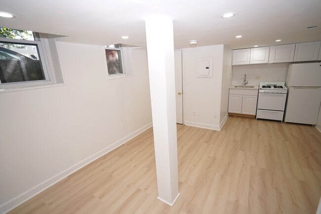 Photo - 1140 Commonwealth Ave