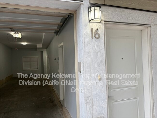 Building Photo - 1308 Rutland Rd N