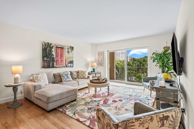 Photo - 950 Ponce De Leon Rd Unidad 307