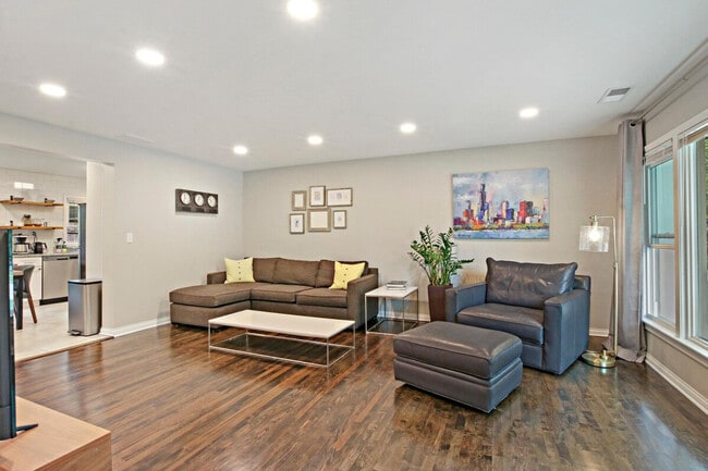 Building Photo - 1532 North Ave