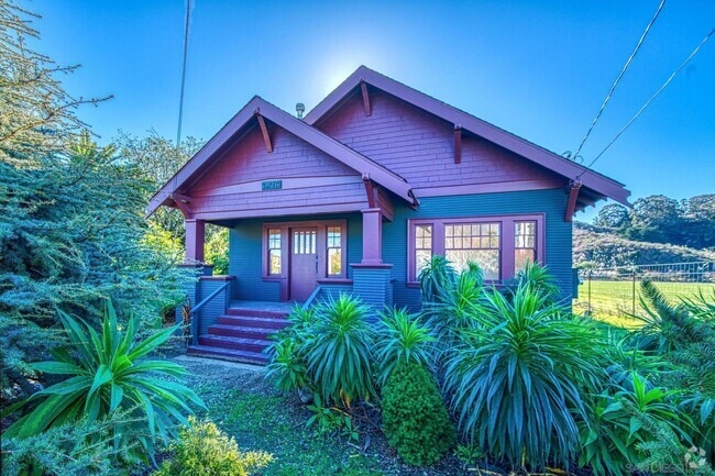 Building Photo - 1926 Pescadero Creek Rd Rental