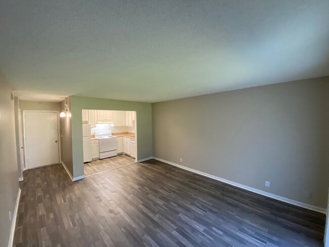 LIVING ROOM/KITCHEN