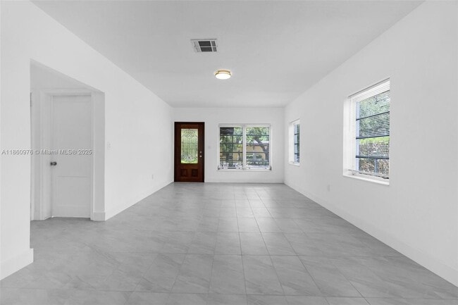 Photo - 1107 El Rado St