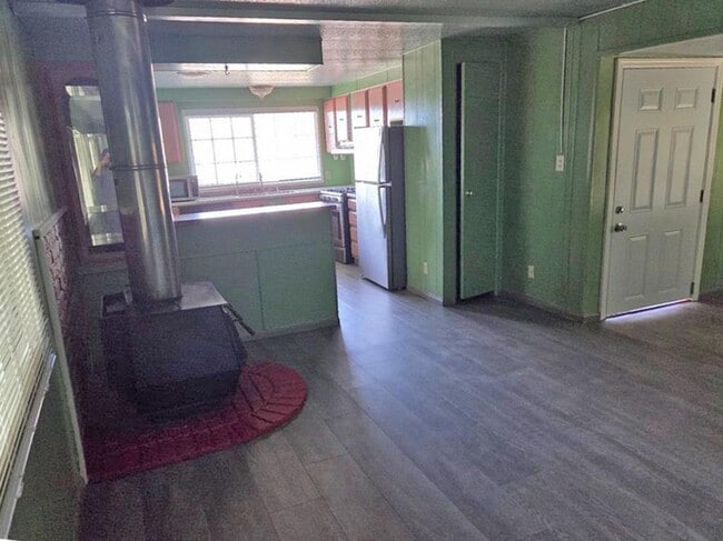 Photo - 9857 Avenal St