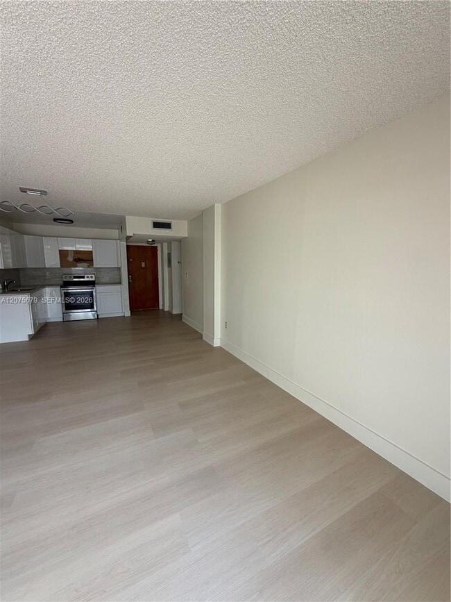 Photo - 1800 NW 24th Ave Unidad 220