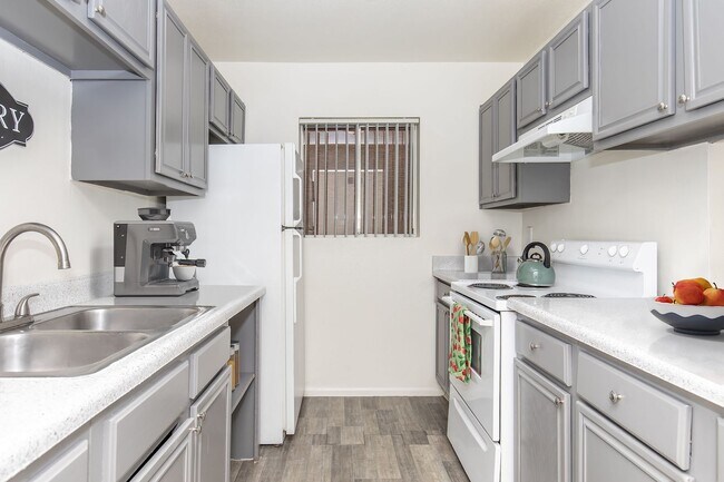 Photo - Whispering Willows Apartments