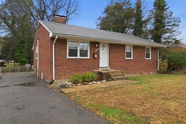 Photo - Welcome to this charming two-level raised rambler located in Alexandria, VA.