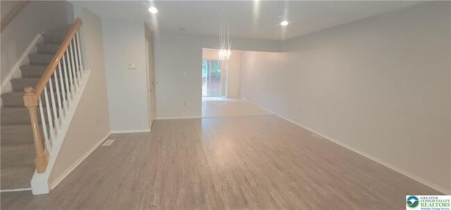 Photo - 1600 Greystone Cir