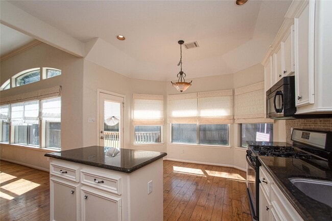 Photo - 93 Wick Willow Dr