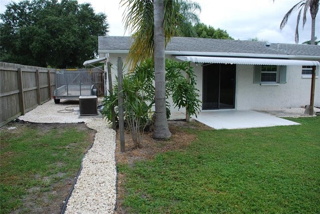 Photo - 1624 Springdale Dr