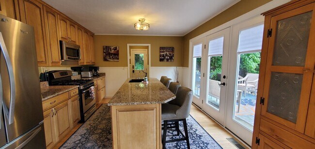 Photo - Off-Season Rental | Available 10/15/25 – 5...