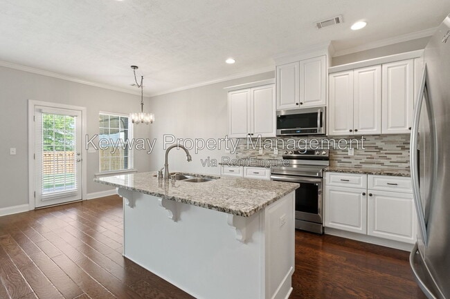 Photo - 435 Brantley Cove Cir