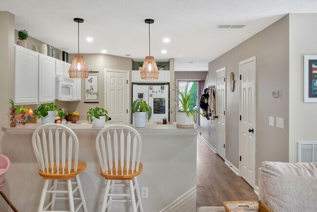 Photo - 412 Flintlock Ct