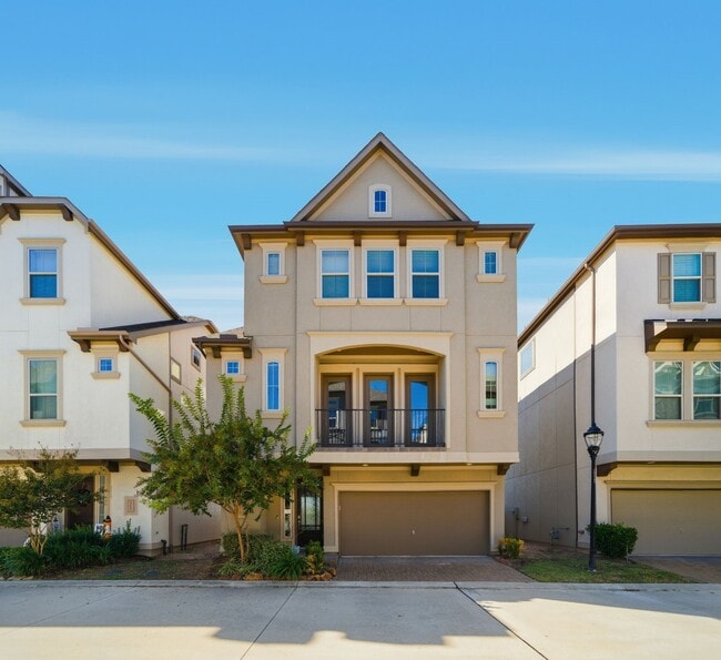 Photo - 4011 Centre Glen Dr