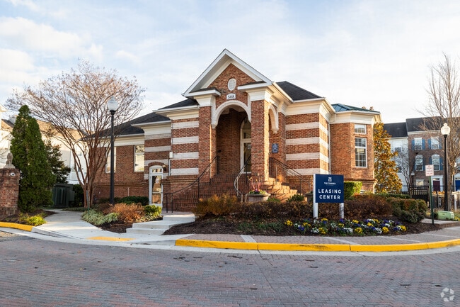 Leasing Center