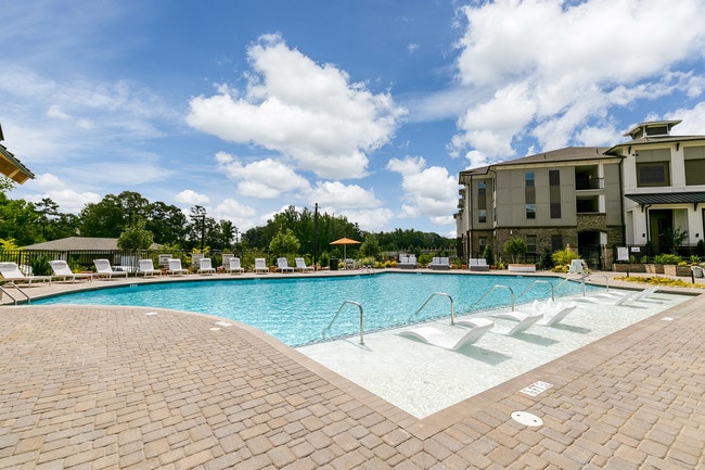 Photo - The Luxe of Huntersville