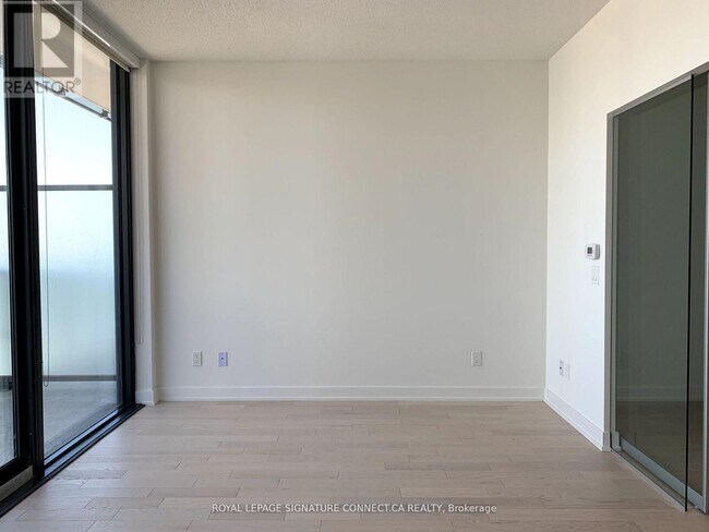 Photo - 25 Richmond St E Unit 2413