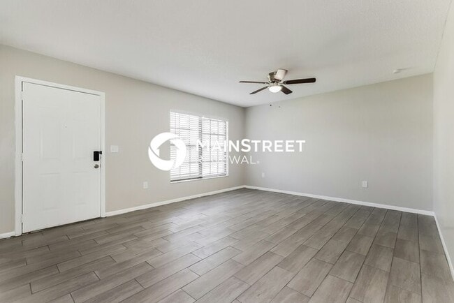 Building Photo - 4 Bedroom Pet-Friendly Home in LAKELAND, F...