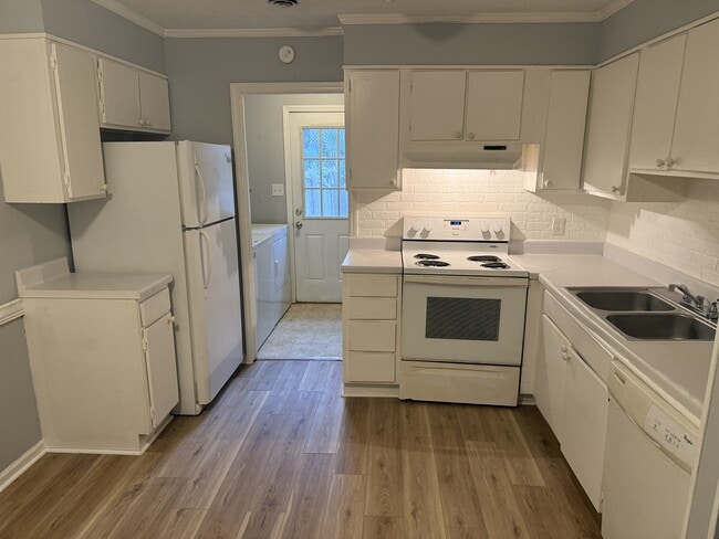 Photo - 1000 62nd Ave N