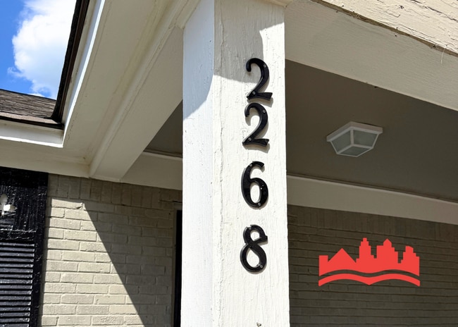 Photo - 2268 Jackson Ave