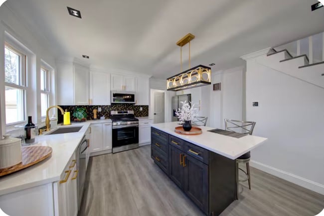 Photo - 14 Roosevelt Ave