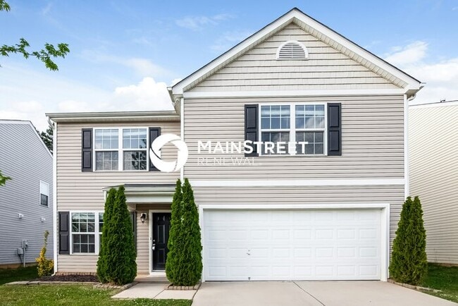 Building Photo - 4 Bedroom Pet-Friendly Home in Monroe, NC with Main Street Renewal