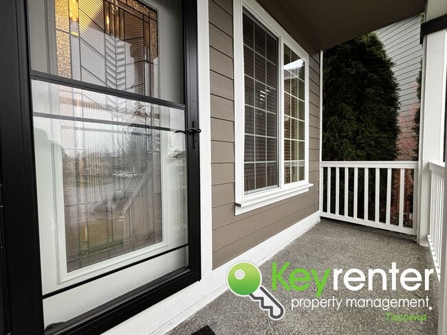 Photo - Beautiful 4 Bedroom 2.5 Bathroom Tacoma Home for Rent in Quiet Cul-De-Sac Community