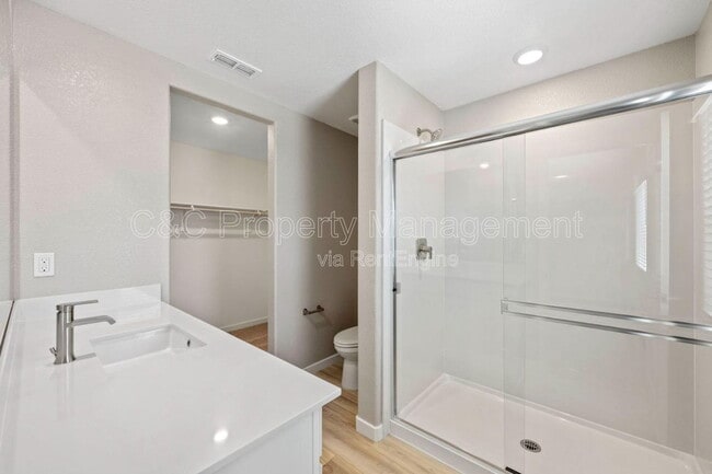 Photo - 2838 Bedell St