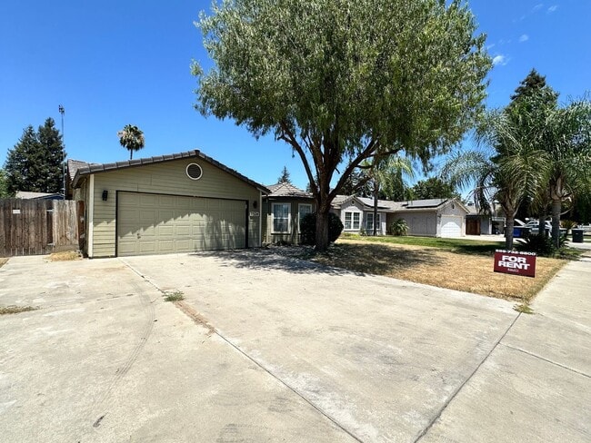 Photo - 2324 W Delta Ave