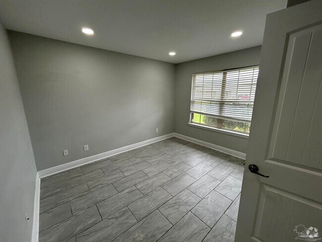 Building Photo - 3405 Wasatch Range Loop Rental