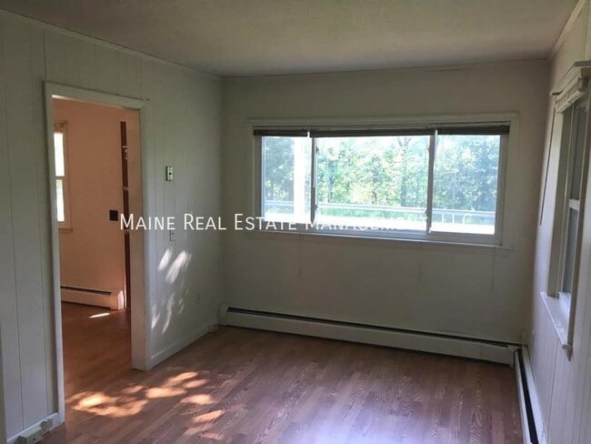 Building Photo - 14B Coldbrook Rd. Rental
