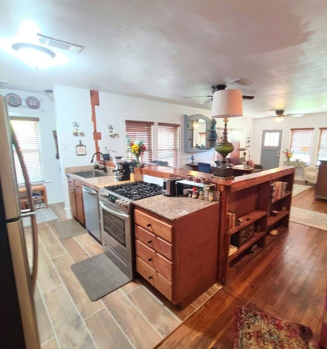 Photo - 1425 Munger St